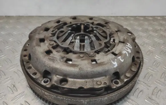 Audi A4 S4 B6 8E 8H Clutch set kit 059105266E