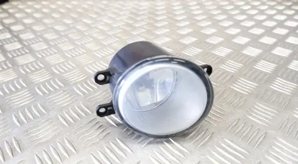 Lexus GS 250 350 300H 450H Front fog light 812100D042