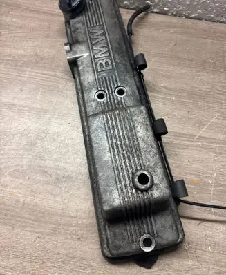 BMW 3 E30 Engine cover (trim) 