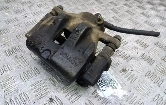 Suzuki Grand Vitara II Front brake caliper