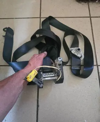 Volkswagen Multivan T5 Front seatbelt 7H0857805F 65591 33053661