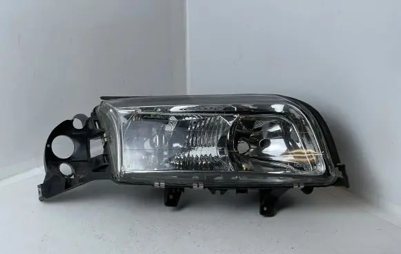 Volvo S80 Headlight/headlamp