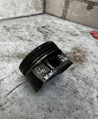 Audi A3 S3 8V Piston 76L92 P041