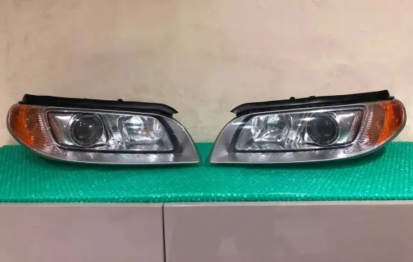 Volvo S80 Headlights/headlamps set 31353532 31353533