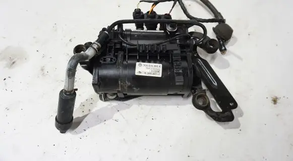 Volkswagen Phaeton Air suspension compressor/pump 3D0616005K