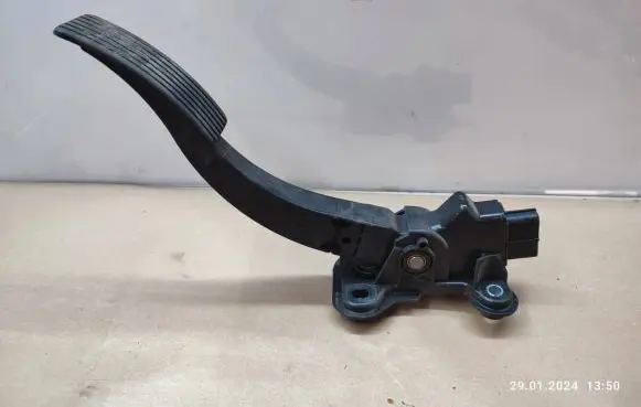 Peugeot 4007 Accelerator throttle pedal 08152B2B