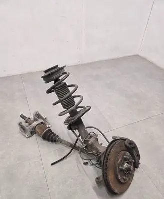 Nissan Leaf II (ZE1) Front wheel hub