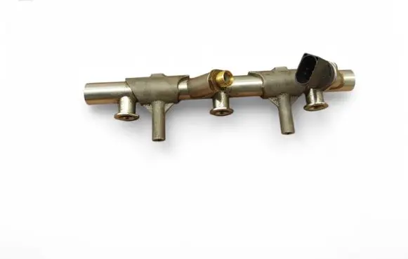 Audi Q7 4M Fuel main line pipe 06E130089AF
