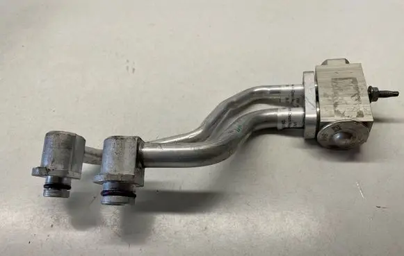 Audi Q7 4M Air conditioning (A/C) expansion valve 4M0820181B 4M0816725D 4M0816727D