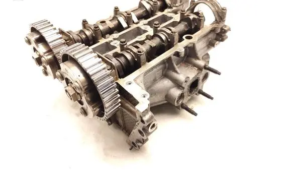 Ford Fiesta Engine head CM5G6090GF PBCM5G6090GF