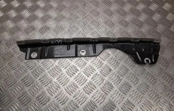 Fender mounting bracket