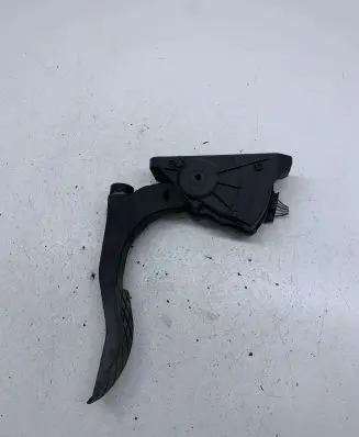 Audi A6 S6 C6 4F Accelerator throttle pedal 4F1723523A 6PV00898404