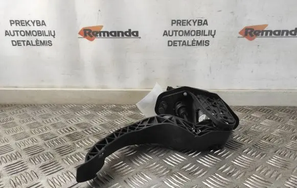 Skoda Rapid (NH) Clutch pedal 6C1721059N