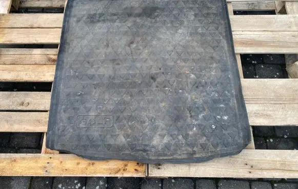 Volkswagen Golf V Rubber trunk/boot mat liner 