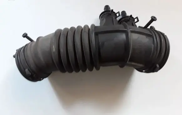 KIA Rio Air intake duct part 28140-1W070