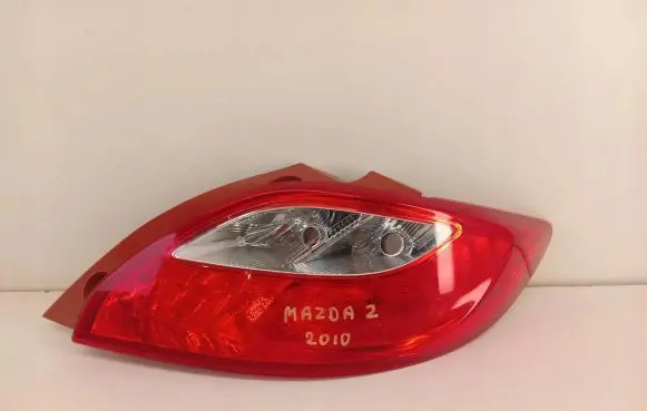 Mazda 2 Rear/tail lights
