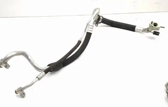 Mercedes-Benz CLS C218 AMG Air conditioning (A/C) pipe/hose A2128301616