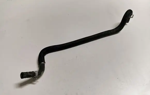 Ford Mustang V Engine coolant pipe/hose