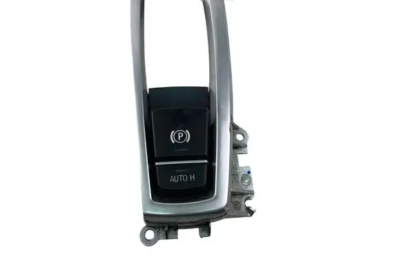 BMW 5 F10 F11 Hand parking brake switch 6822518