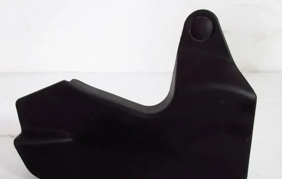 Toyota Prius (XW30) Foot area side trim 