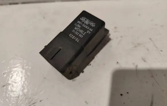 Ford Focus Glow plug pre-heat relay 3M5T12A343AA 51252003