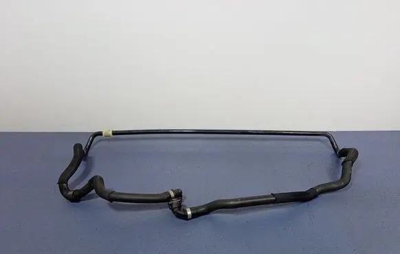 Engine coolant pipe/hose