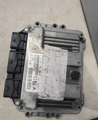 Peugeot 208 Engine control unit/module 0281013872 1039S20163 9664843780