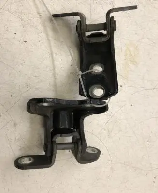 Toyota Avensis T270 Rear door hinge set 