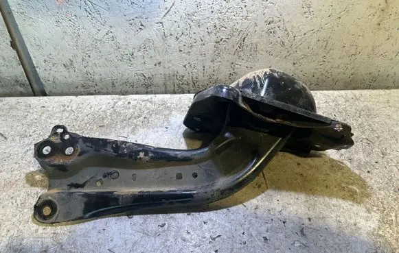 Toyota C-HR I Rear upper control arm/wishbone