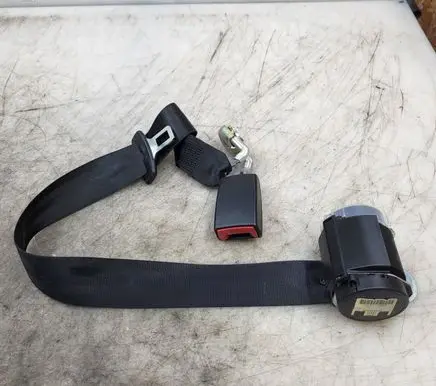 Volkswagen Golf V Middle seatbelt (rear) 602044500