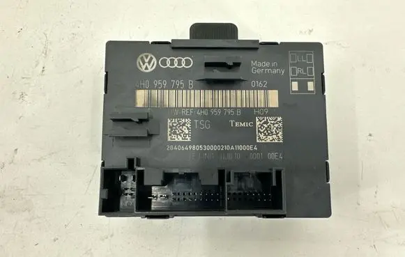 Volkswagen Touareg II Door control unit/module 4H0959795B