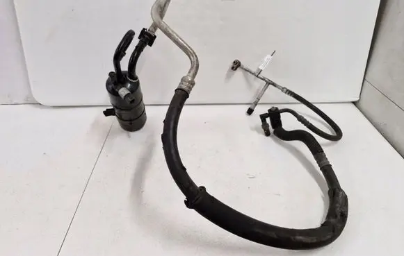 Ford Explorer Air conditioning (A/C) pipe/hose