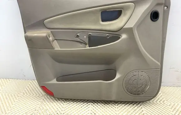 Hyundai Tucson JM Front door card panel trim