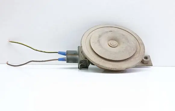 Volkswagen Golf III Horn signal