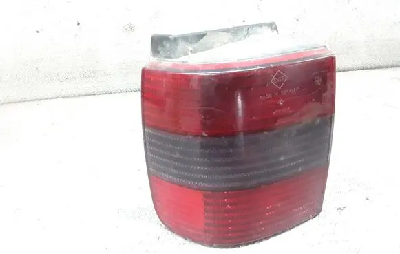 Volkswagen PASSAT B4 Rear/tail lights 3A9945111B