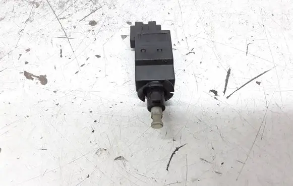 Mercedes-Benz E W211 Brake pedal sensor switch 0015454009