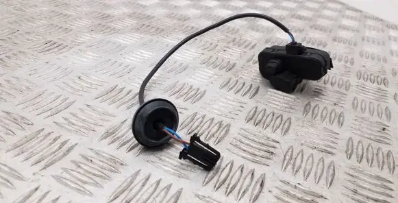 Volkswagen Scirocco Fuel tank cap lock 5N0810773F