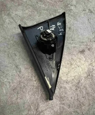 Mercedes-Benz C AMG W204 Side speaker trim/cover A2047200148