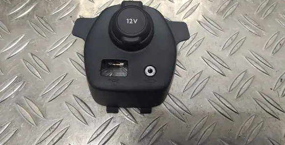 Toyota Aygo AB40 12 V Socket (front) 554770H010