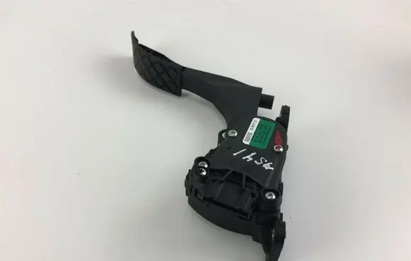 Volkswagen Polo V 6R Accelerator throttle pedal 6Q1721503M A541
