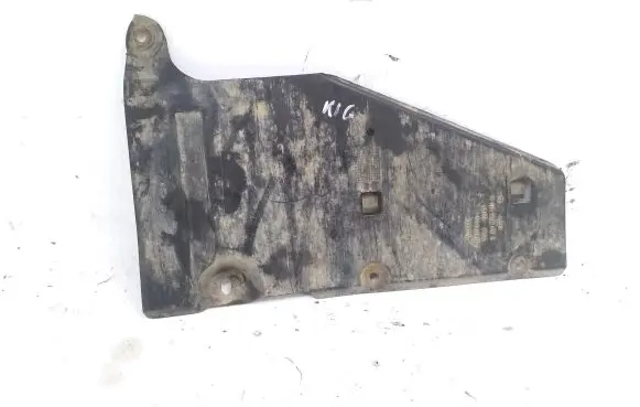 Volkswagen PASSAT B4 Rear bumper underbody cover/under tray 3A0825211A