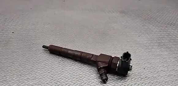 Opel Insignia A Fuel injector 0445110327
