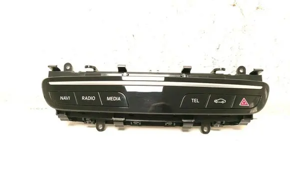 Mercedes-Benz C W205 Head unit multimedia control A2059056011