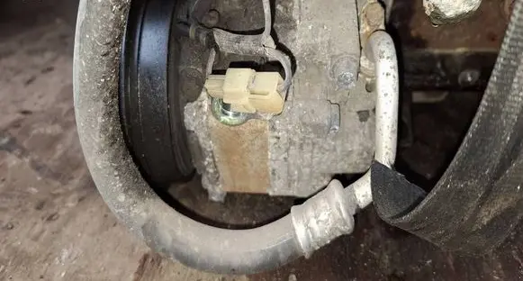 Mazda Premacy Air conditioning (A/C) compressor (pump) 
