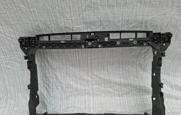 Skoda Superb B8 (3V) Radiator support slam panel 3V0805588J