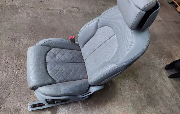 Audi A8 S8 D4 4H Front driver seat 