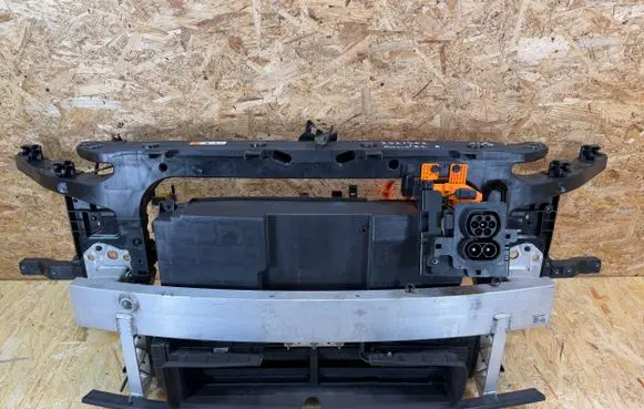 Hyundai Kona I Radiator support slam panel