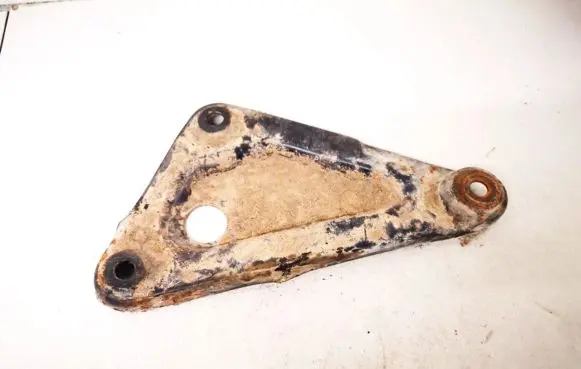 Opel Vectra B Engine mounting bracket