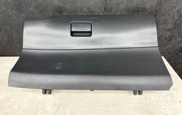 Toyota Auris 150 Glove box 5555202100