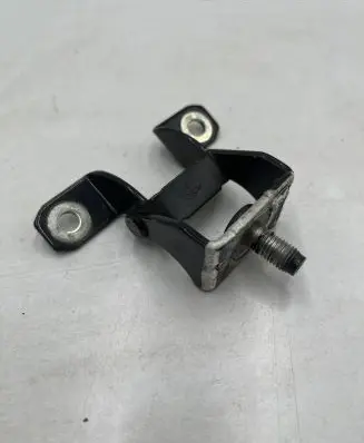 Nissan Leaf II (ZE1) Loading door upper hinge 